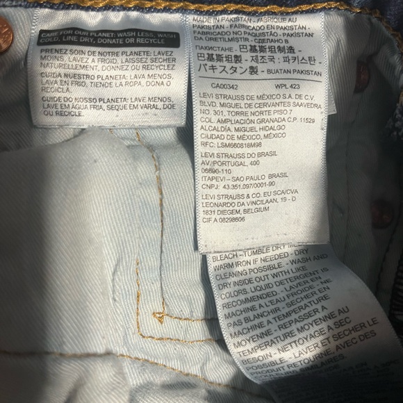 Levi’s Men Jean - Picture 3 of 5